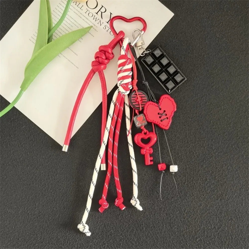 Fashionable Heart Leather Rope Keychain