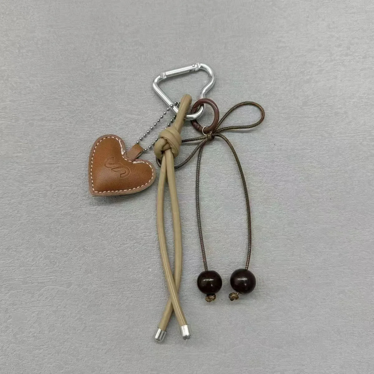Fashionable Heart Leather Rope Keychain